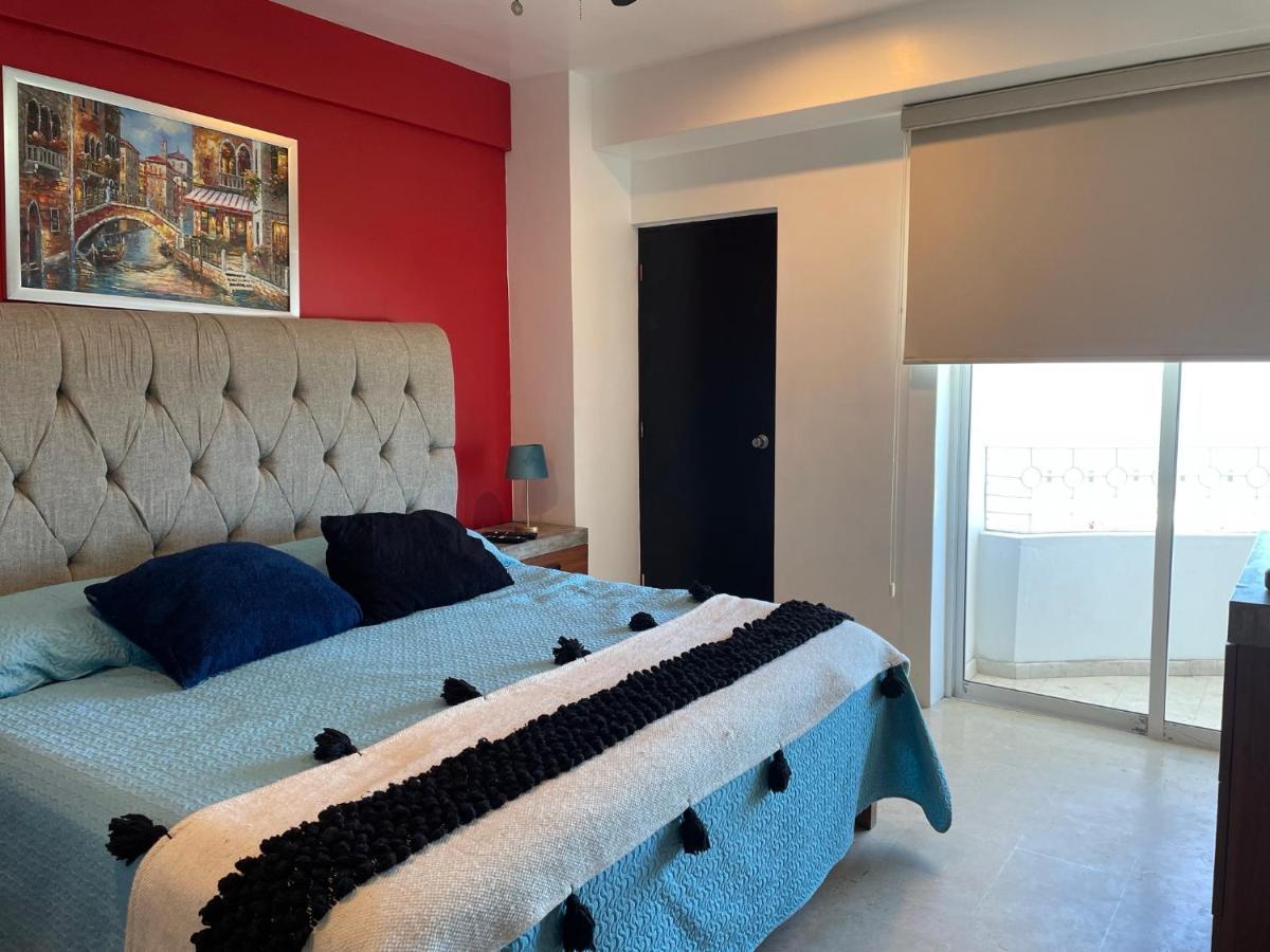 Departamento En Torre Miramar, Malecon De * Mazatlan